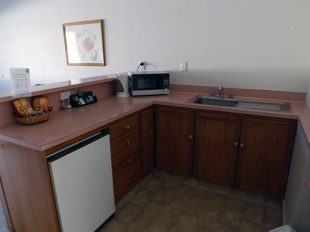Karaka Tree Motel Taupo Eksteriør bilde