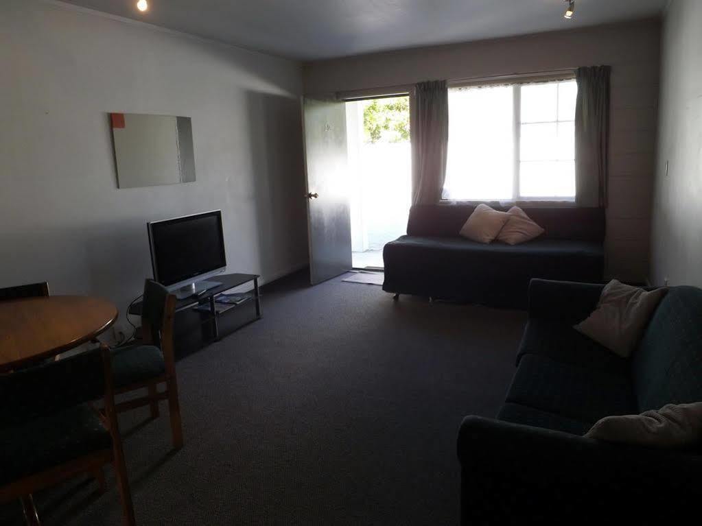 Karaka Tree Motel Taupo Eksteriør bilde