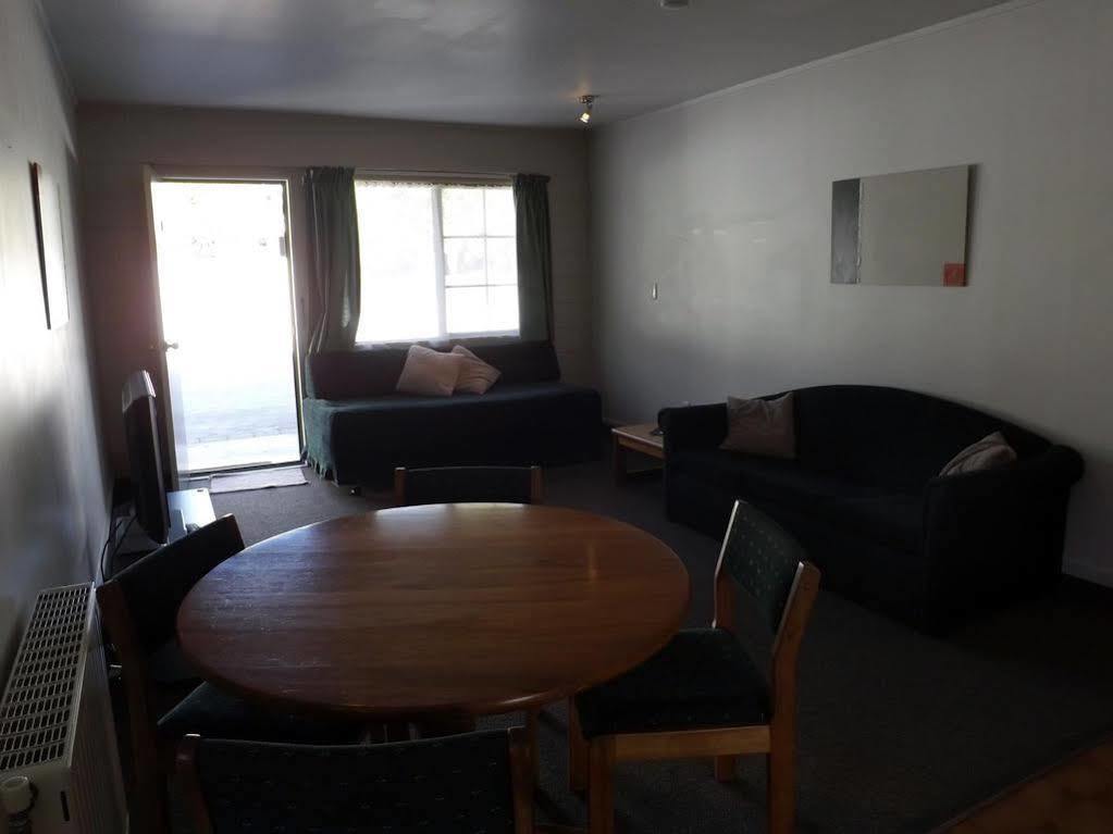 Karaka Tree Motel Taupo Eksteriør bilde